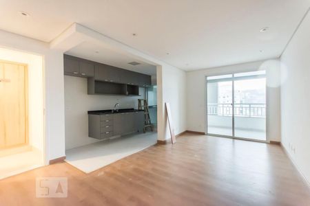 Sala de apartamento para alugar com 3 quartos, 90m² em Vila Ipojuca, São Paulo