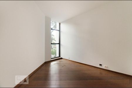 Sala 2 de apartamento para alugar com 4 quartos, 320m² em Moema, São Paulo