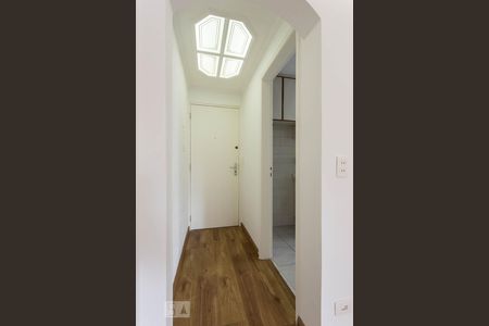 Entrada social de apartamento para alugar com 1 quarto, 50m² em Indianópolis, São Paulo