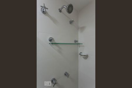 Studio para alugar com 50m², 1 quarto e 1 vaga Studio para alugar com 50m², 1 quarto e 1 vagaBanheiro