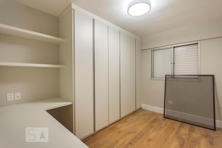 Qaurto de apartamento à venda com 2 quartos, 65m² em Vila Olímpia, São Paulo