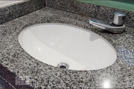 Lavabo de apartamento à venda com 1 quarto, 57m² em Jardim Londrina, São Paulo