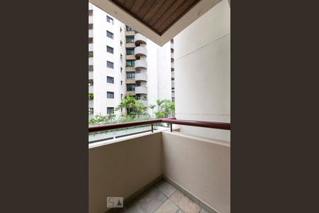 Varanda de apartamento à venda com 2 quartos, 68m² em Moema, São Paulo