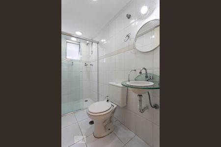 Banheiro de apartamento para alugar com 1 quarto, 40m² em Indianópolis, São Paulo