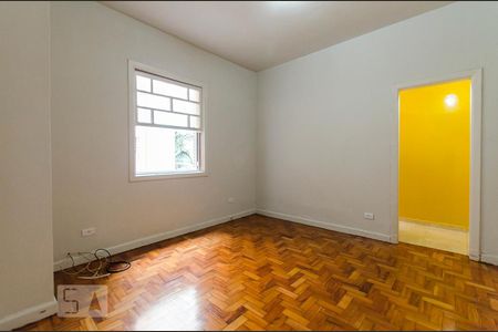 Quarto/Sala de kitnet/studio para alugar com 1 quarto, 35m² em República, São Paulo