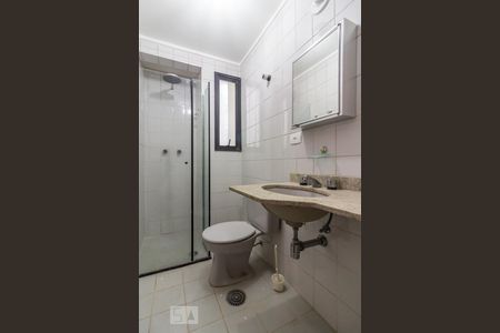 Banheiro de apartamento para alugar com 3 quartos, 73m² em Vila Monte Alegre, São Paulo