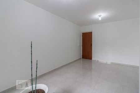 Sala de apartamento para alugar com 3 quartos, 73m² em Vila Monte Alegre, São Paulo