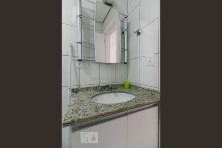 Banheiro de apartamento para alugar com 2 quartos, 85m² em Baeta Neves, São Bernardo do Campo