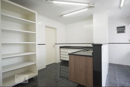 Cozinha de apartamento à venda com 3 quartos, 120m² em Campo Belo, São Paulo