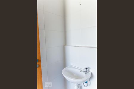 Lavabo de apartamento para alugar com 1 quarto, 49m² em Campestre, Santo André