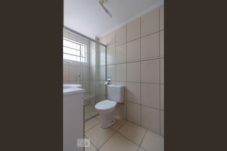 Banheiro de kitnet/studio para alugar com 1 quarto, 28m² em Bela Vista, São Paulo