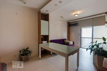 Sala de apartamento à venda com 1 quarto, 57m² em Vila Olímpia, São Paulo