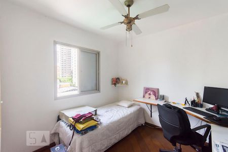 Quarto de apartamento à venda com 3 quartos, 80m² em Vila Olímpia, São Paulo