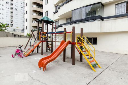 Playground de apartamento para alugar com 3 quartos, 80m² em Vila Olímpia, São Paulo