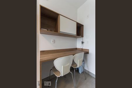 Cozinha de apartamento para alugar com 1 quarto, 33m² em Brooklin Paulista, São Paulo
