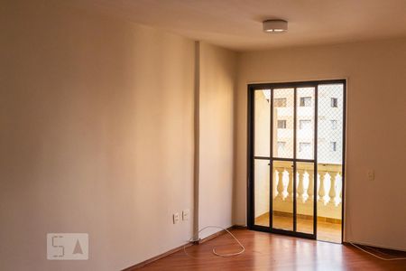 sala de apartamento para alugar com 2 quartos, 70m² em Parque Imperial, São Paulo