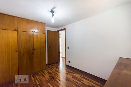 Quarto 02 de apartamento para alugar com 2 quartos, 65m² em Vila Olímpia, São Paulo