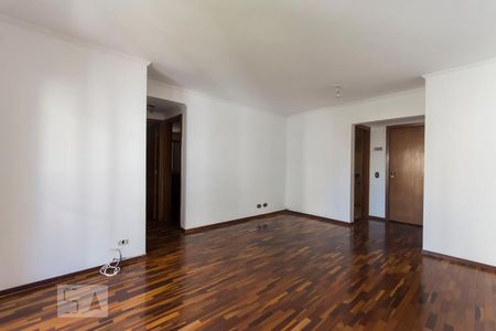 Sala de apartamento para alugar com 2 quartos, 65m² em Vila Olímpia, São Paulo