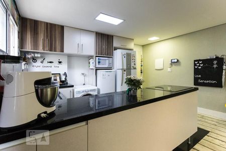 Cozinha de apartamento para alugar com 1 quarto, 40m² em Nova Piraju, São Paulo