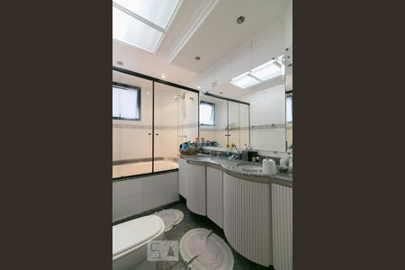 Banheiro de apartamento para alugar com 4 quartos, 300m² em Santa Paula, São Caetano do Sul