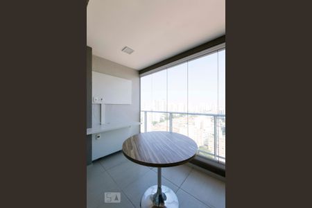 Varanda de kitnet/studio à venda com 1 quarto, 35m² em Vila Gomes Cardim, São Paulo