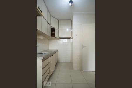 Cozinha de apartamento para alugar com 1 quarto, 50m² em Brooklin Paulista, São Paulo