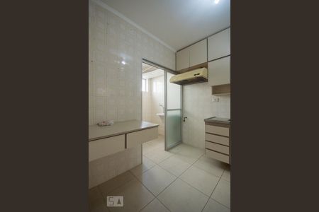 Cozinha de apartamento para alugar com 1 quarto, 50m² em Brooklin Paulista, São Paulo