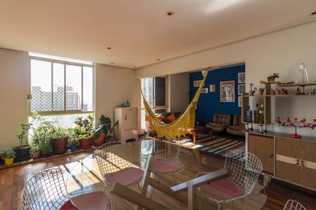 Sala de apartamento à venda com 2 quartos, 150m² em Bela Vista, São Paulo