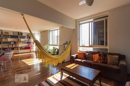 Sala de apartamento à venda com 2 quartos, 150m² em Bela Vista, São Paulo