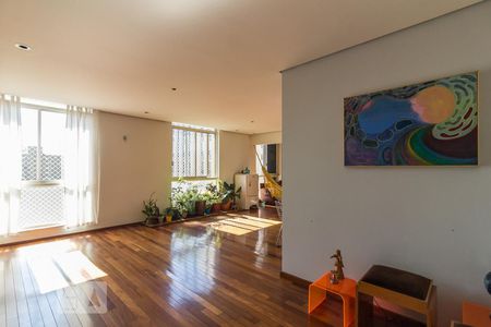 Sala de apartamento à venda com 2 quartos, 150m² em Bela Vista, São Paulo