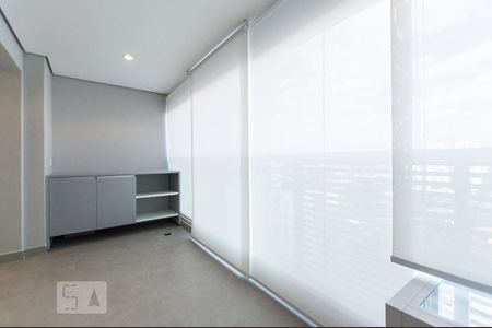 Varanda de kitnet/studio para alugar com 1 quarto, 33m² em Brooklin Paulista, São Paulo