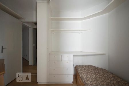 Quarto 01 de apartamento para alugar com 2 quartos, 100m² em Vila Brasílio Machado, São Paulo