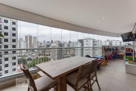 Varanda de apartamento para alugar com 3 quartos, 165m² em Vila Romana, São Paulo