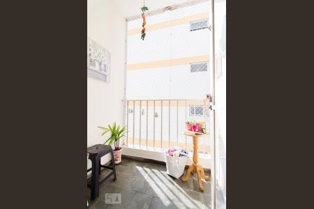 Sacada de apartamento para alugar com 2 quartos, 70m² em Cambuí, Campinas