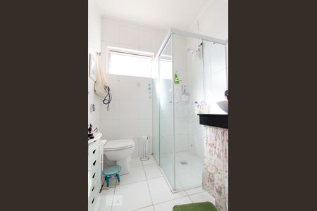 Banheiro de apartamento para alugar com 2 quartos, 70m² em Cambuí, Campinas