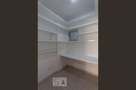 Escritório de apartamento à venda com 3 quartos, 122m² em Vila Suzana, São Paulo