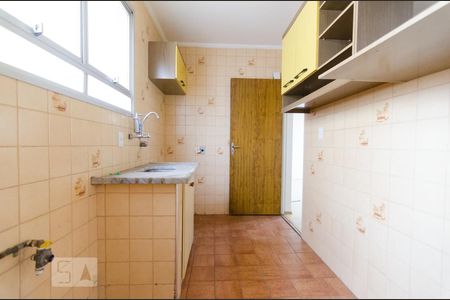 Cozinha de apartamento para alugar com 1 quarto, 54m² em Centro, Campinas