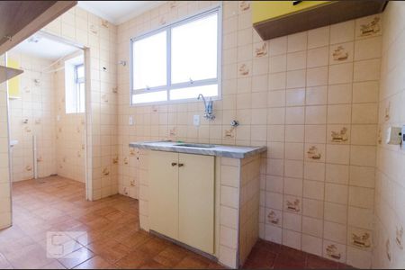 Cozinha de apartamento para alugar com 1 quarto, 54m² em Centro, Campinas