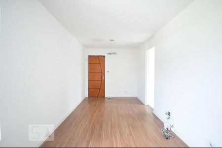 sala de apartamento para alugar com 3 quartos, 70m² em Jardim Dom Bosco, São Paulo