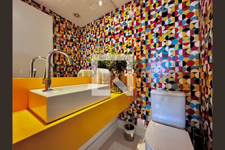 Apartamento à venda com 150m², 3 quartos e 2 vagas Apartamento à venda com 150m², 3 quartos e 2 vagasLavabo