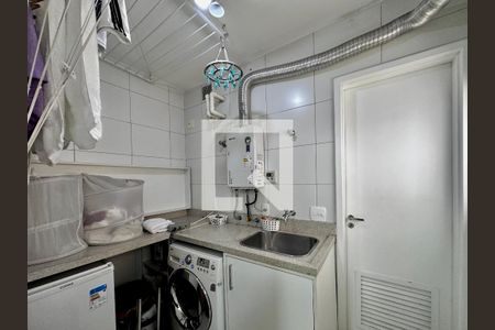 Apartamento à venda com 150m², 3 quartos e 2 vagas Apartamento à venda com 150m², 3 quartos e 2 vagasÁrea de Serviço