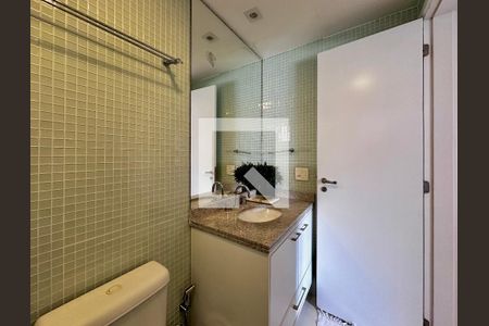 Apartamento à venda com 150m², 3 quartos e 2 vagas Apartamento à venda com 150m², 3 quartos e 2 vagasBanheiro Suíte 3