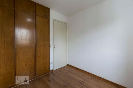 Quarto 1 de apartamento para alugar com 2 quartos, 65m² em Vila Firmiano Pinto, São Paulo