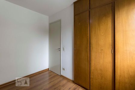 Quarto 2 de apartamento para alugar com 2 quartos, 65m² em Vila Firmiano Pinto, São Paulo
