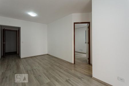 Apartamento para alugar com 70m², 2 quartos e 1 vagaSala