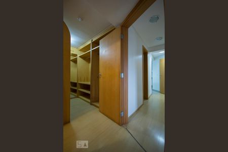 Closet de apartamento para alugar com 2 quartos, 265m² em Vila Mascote, São Paulo