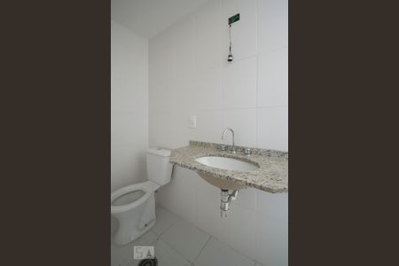 Banheiro de apartamento à venda com 2 quartos, 65m² em Vila Guarani (z Sul), São Paulo