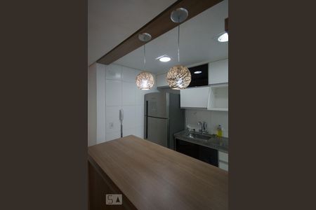 Sala/Cozinha de apartamento à venda com 2 quartos, 55m² em Vila Moraes, São Paulo