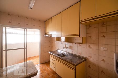 Cozinha de apartamento à venda com 2 quartos, 70m² em Vila Azevedo, São Paulo