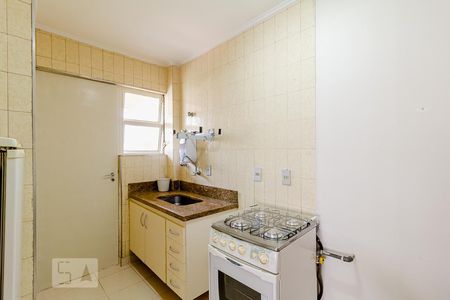 Cozinha de apartamento para alugar com 1 quarto, 49m² em Moema, São Paulo